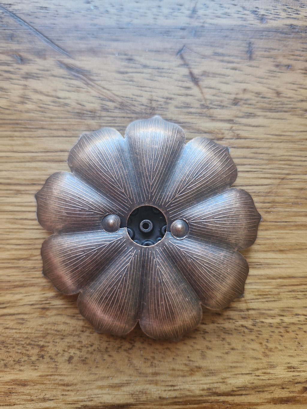 Porte-encens en métal fleur de lotus