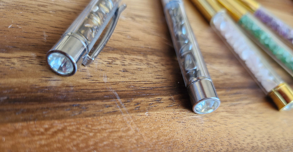 Stylo bille qualitatif avec minéraux