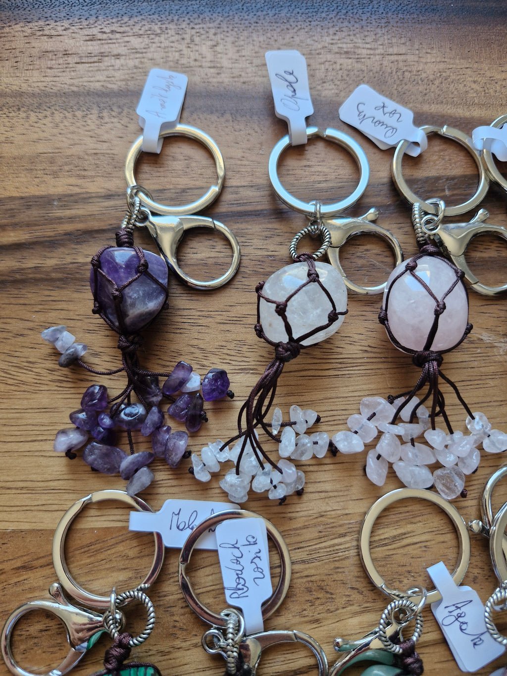 Porte-clés minéraux naturels – Pierre polie artisanale