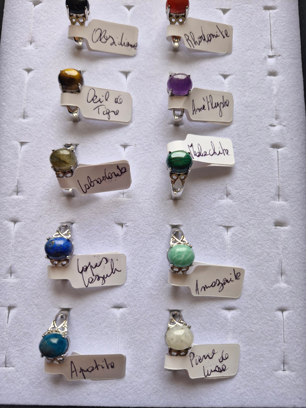 Bague avec minéral Solitaire