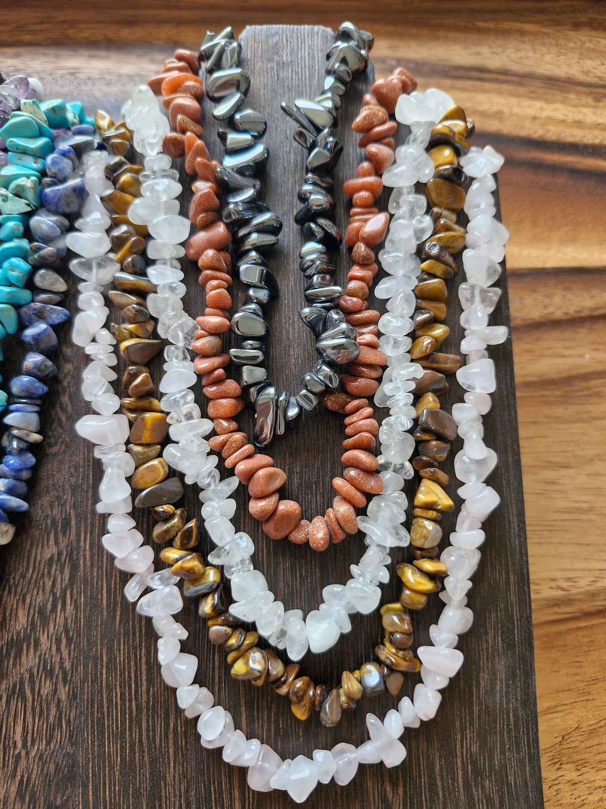 Collier baroque en minéraux bruts