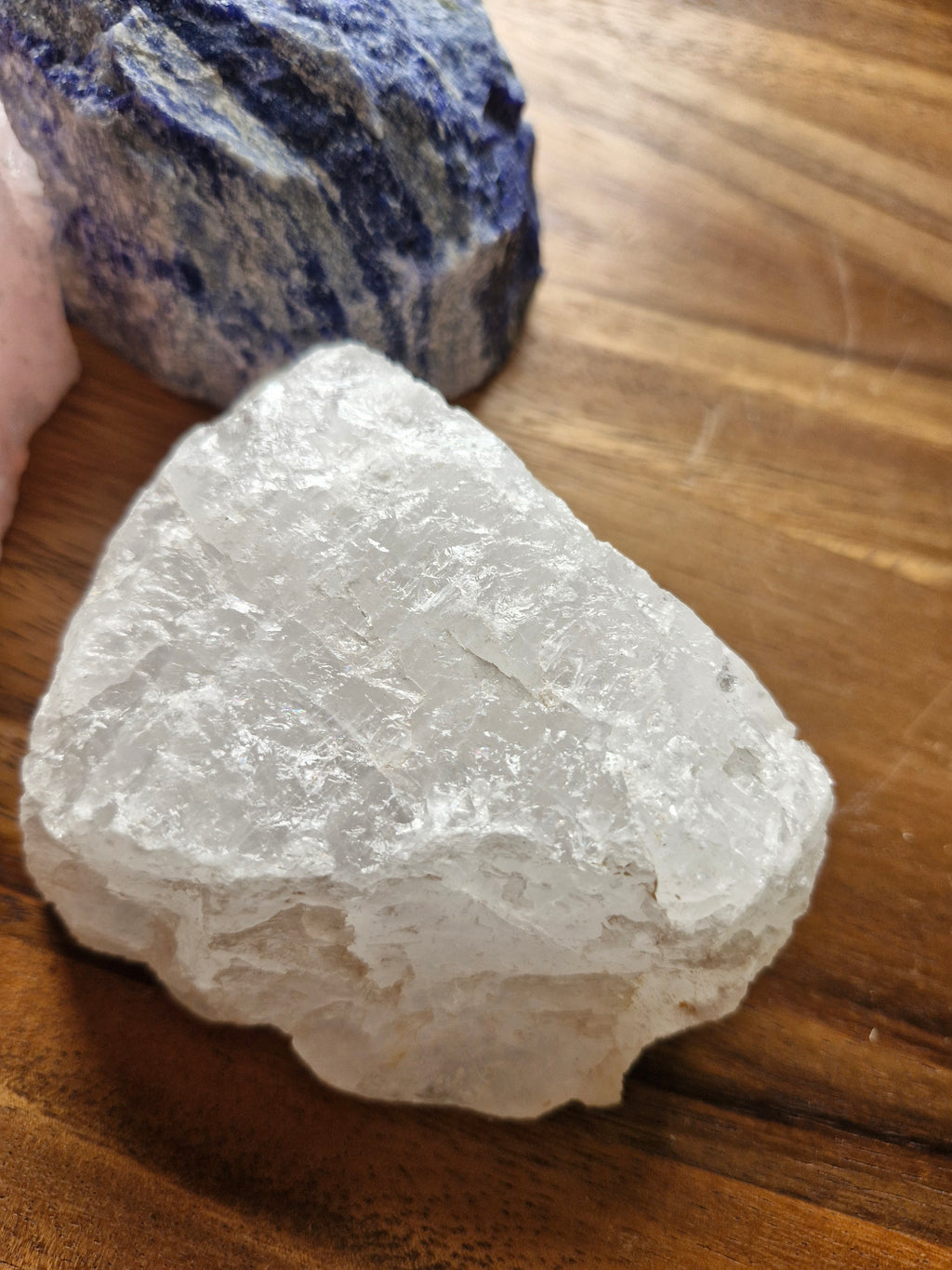 Cristal de Roche, Sodalite ou Quartz Rose – Pierre polie une face (au choix)